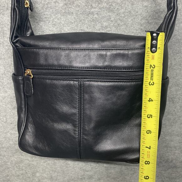 Vintage SAS Black Leather Crossbody Shoulder Bag Purse Made in USA Gold Hardware - Picture 6 of 11